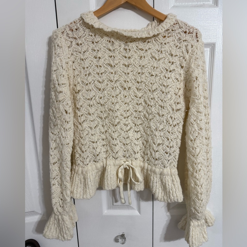Zara Cream Wool Blend Balloon Sleeve Sweater, size medium
